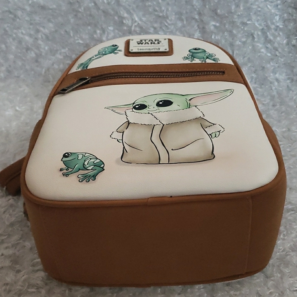 NWT Loungefly Baby Yoda Mandalorian mini backpack - Picture 5 of 12